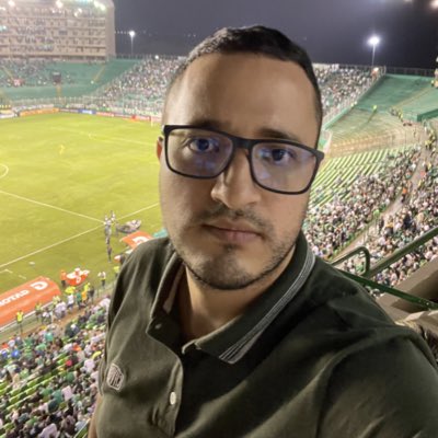 aledemuz's tweet photo. #NuevaFotoDePerfil https://t.co/H2vbxF3LCx