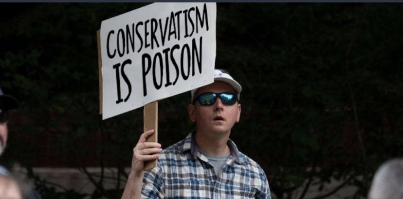 Randy_Floss's tweet image. #TuckerCarlsonsProblems