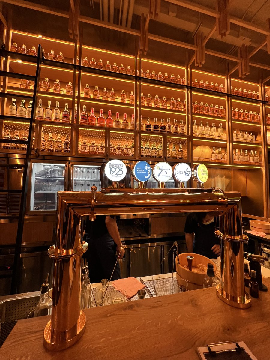 The willingness to spend on visuals &amp; concepts in Bangkok always impresses me. In SG it’s all about turnover because that’s the cards businesses are dealt with. #bangkok #thailand #fnb