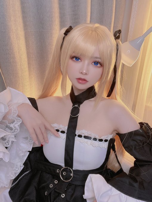 Twitterのコスプレ画像18