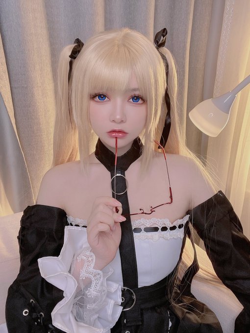 Twitterのコスプレ画像19
