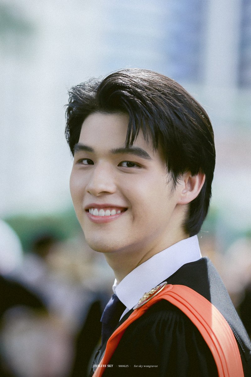 980625__'s tweet photo. 220519 : congratulations! ♡
@skywongraveee

#ก้อนเมฆของสกาย 
#skywongravee #SkyGraduation https://t.co/L7CGZdkp6y