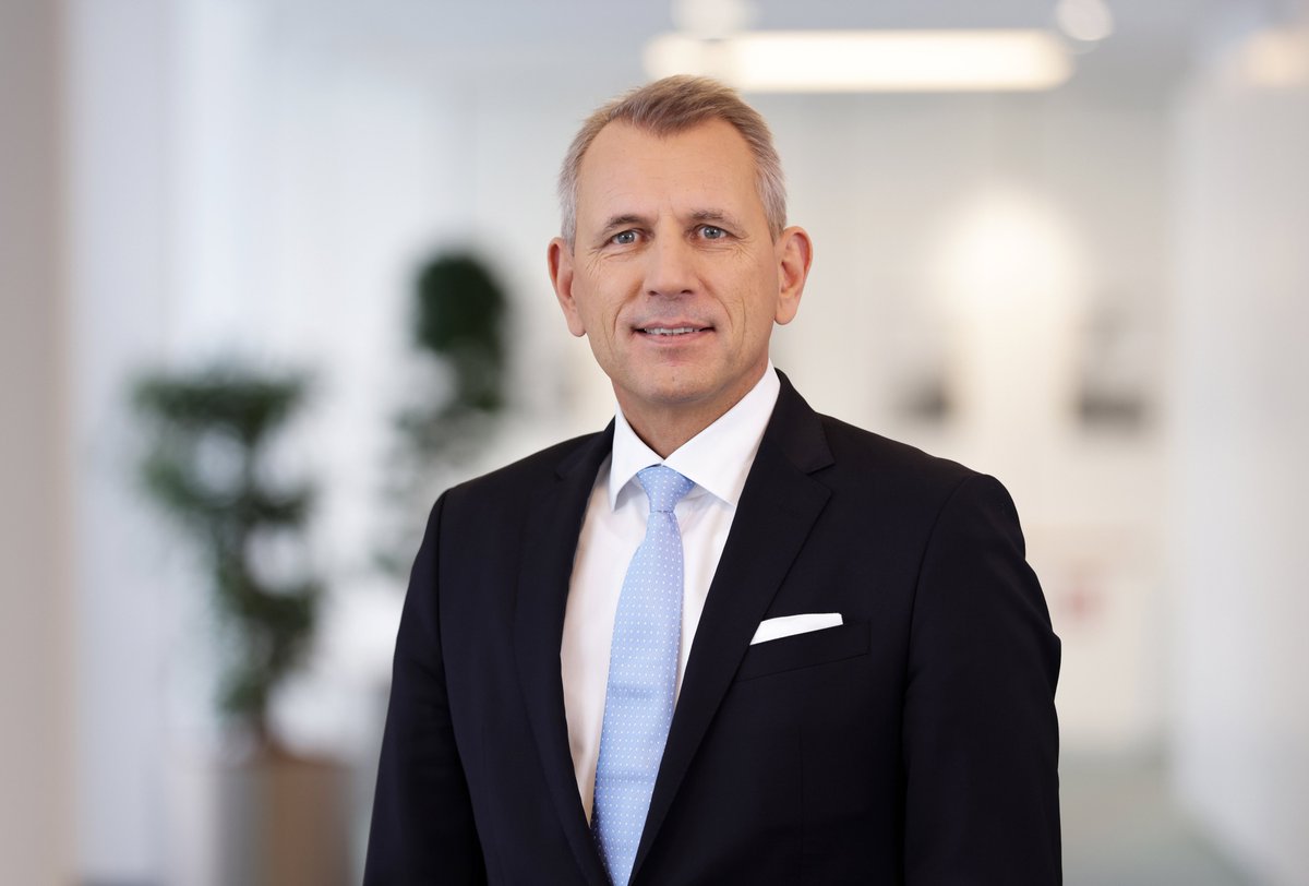 Deutsche Leasing tweet media