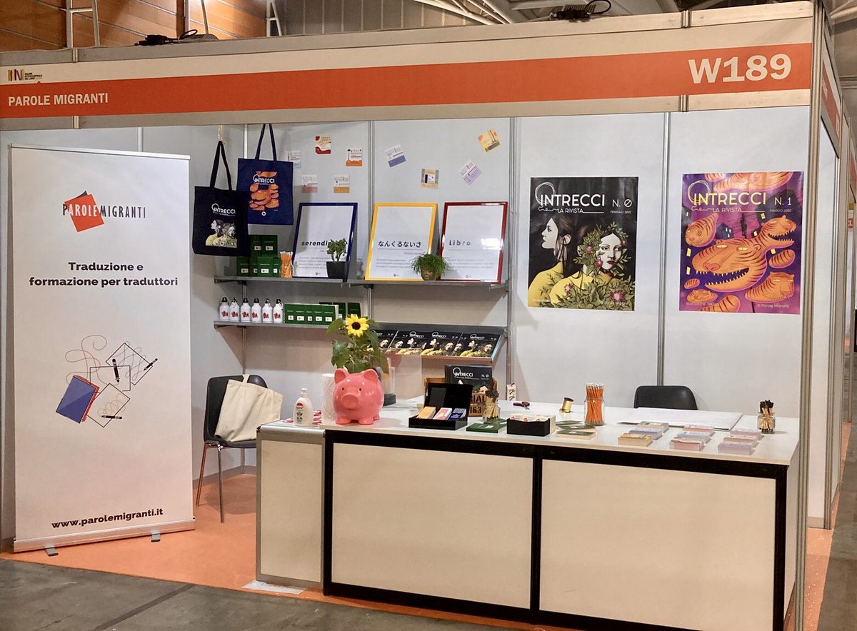 parolemigranti's tweet photo. Vi aspettiamo al @SalonedelLibro di Torino! Padiglione OVAL, stand W189 ☀️❤️🎉 https://t.co/VEOtYWQyT0