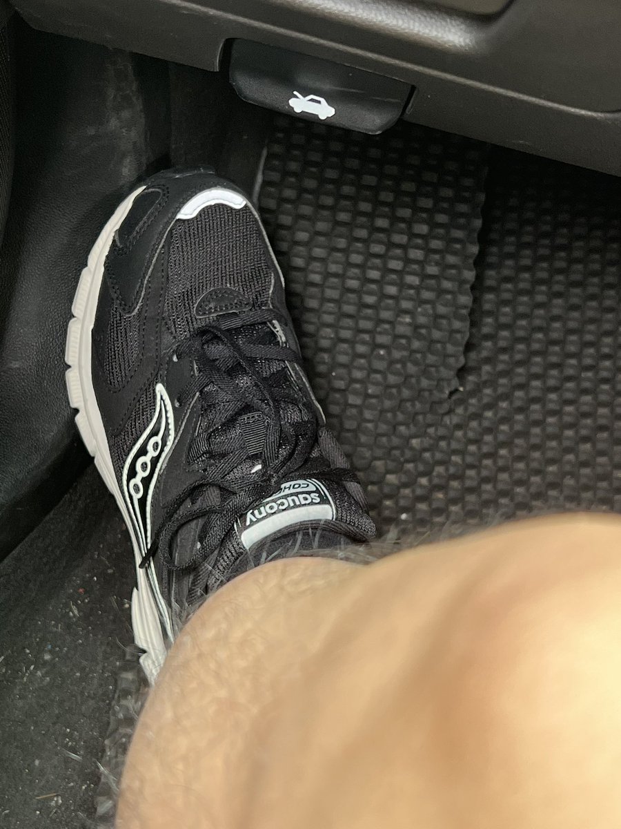 等我的不想去
我等的他不来
大概这就是现代人的感情了