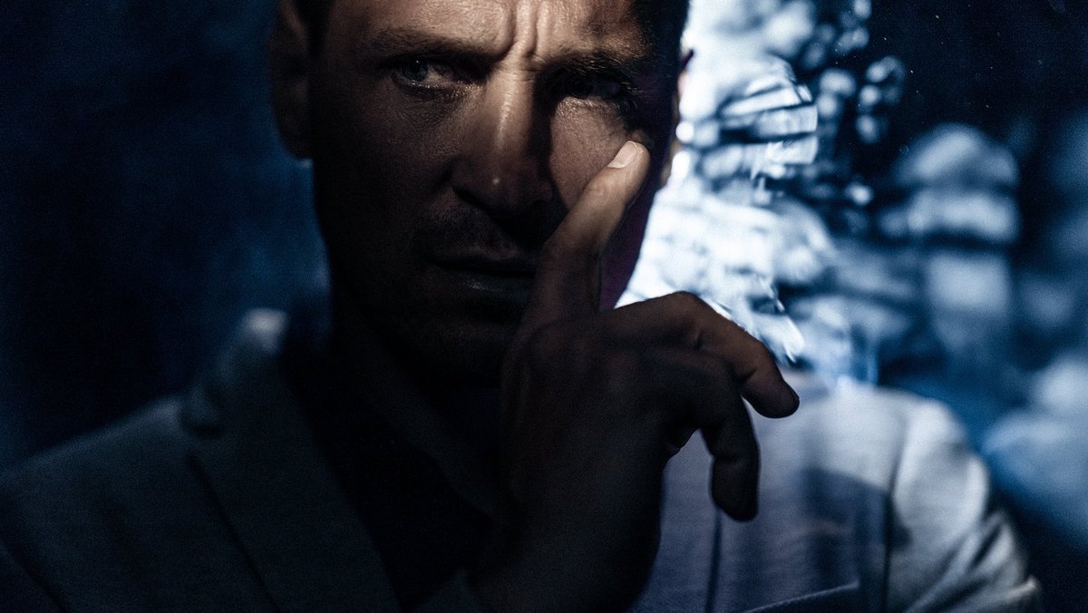 the dedolight-experience…

my new dedo‘s &amp; my old friend @jaysirtl …gute kombination würde ich sagen!

definitiv ein anderes denken das man hier bei der lichtsetzung an den tag legen muss… aber es bockt uuuungemein! 

#mschky #dedolight #portraitphotography