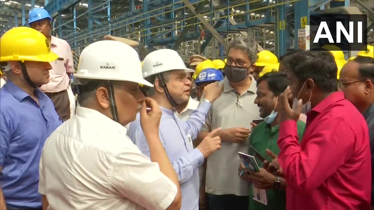 ANI's tweet image. Railway minister Ashwini Vaishnaw visits Integral Coach Factory, Chennai to witness the manufacturing of Vande Bharat train coaches

"75 trains will be produced before Aug 15, 2023. The latest version of the train coaches will be an upgrade over the previous version," he says.
