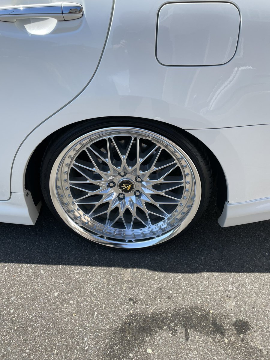 KANRYOdrums516's tweet photo. work vs-xv
20インチ
F 9J+21 R disk
R 9J+22 O disk
タイヤ225/30R20通し
売ります
昨年11月に買ったばかりです
後日メルカリにも出します
希望は25〜30です
#ホイール売ります #WORKVS https://t.co/OZKqICPfPU