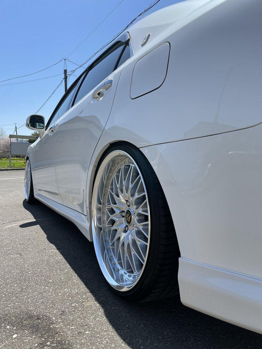 KANRYOdrums516's tweet photo. work vs-xv
20インチ
F 9J+21 R disk
R 9J+22 O disk
タイヤ225/30R20通し
売ります
昨年11月に買ったばかりです
後日メルカリにも出します
希望は25〜30です
#ホイール売ります #WORKVS https://t.co/OZKqICPfPU