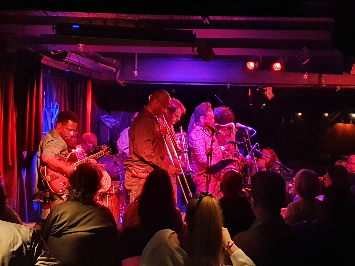 CeliaOsu's tweet photo. Then a great evening watching Bukky Leo and Black Egypt playing tracks by Fela Kuti at Pizza Express Live in Holborn.
#MedicinesAndMusic https://t.co/aun0MVqDJc