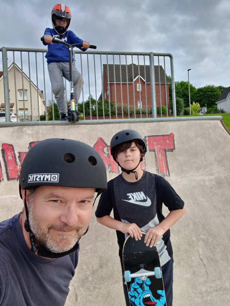 UKEmpLawyer's tweet photo. Moss bros had a great session at the local skate park yesterday evening. 
Fun &amp; no broken bones = success! 🏴󠁧󠁢󠁷󠁬󠁳󠁿🇬🇧
@santacruzskate #SantaCruzSkateboards #40YearsDeep @torfaencouncil https://t.co/0rxVzBEZrt
