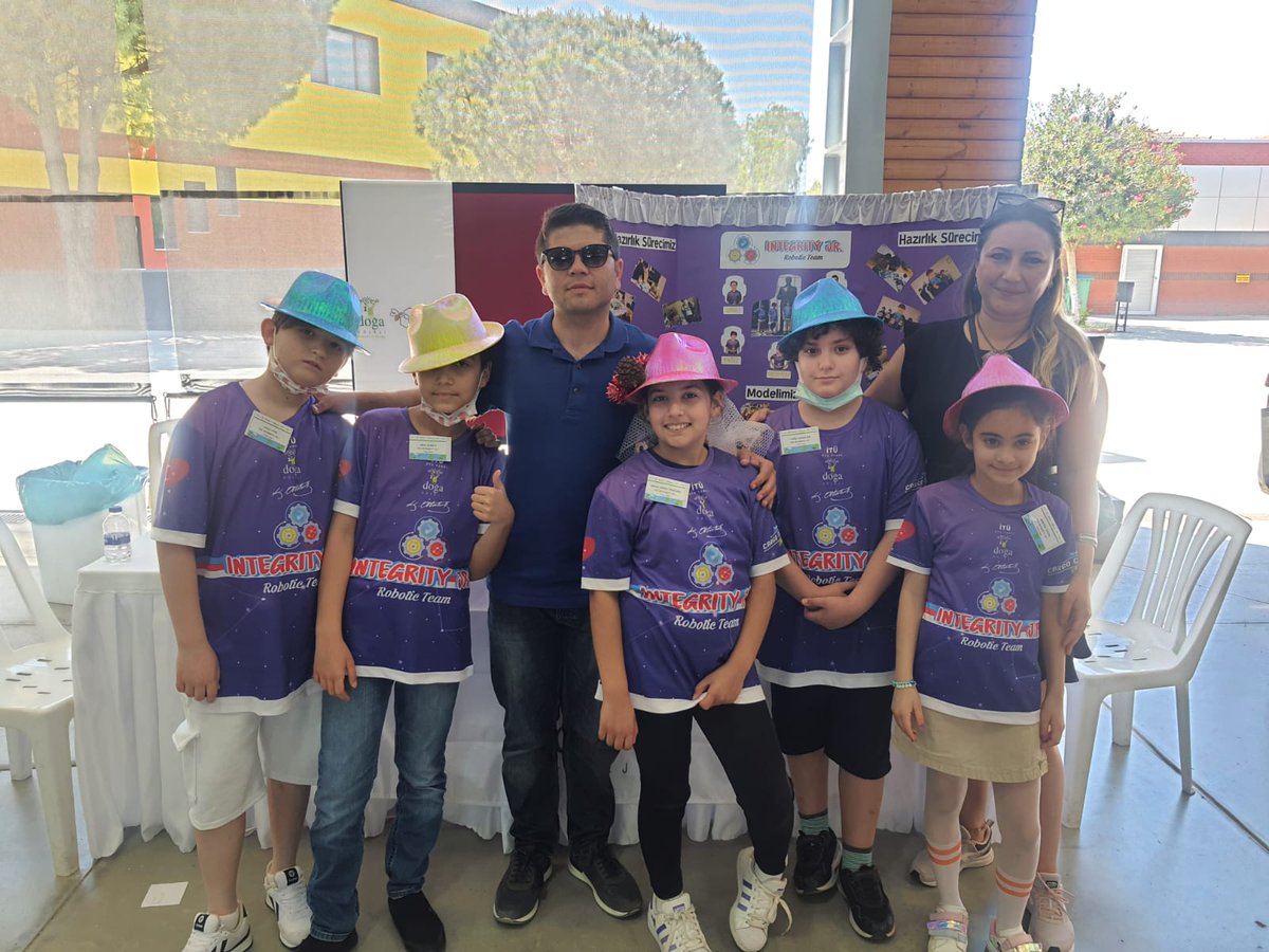 dgstsk's tweet photo. First tarafından düzenlenen First Lego League Challenge turnuvasında İTÜ ETA Vakfı Güzelbahçe Doğa Koleji INTEGRITY JR 2 takımımız YENİLİKÇİ ÇÖZÜM ödülüne layık görüldü. 
@KvancBarlas @EmelUstun35 @YKarasinir @DogaTech https://t.co/vlDo21yCgq
