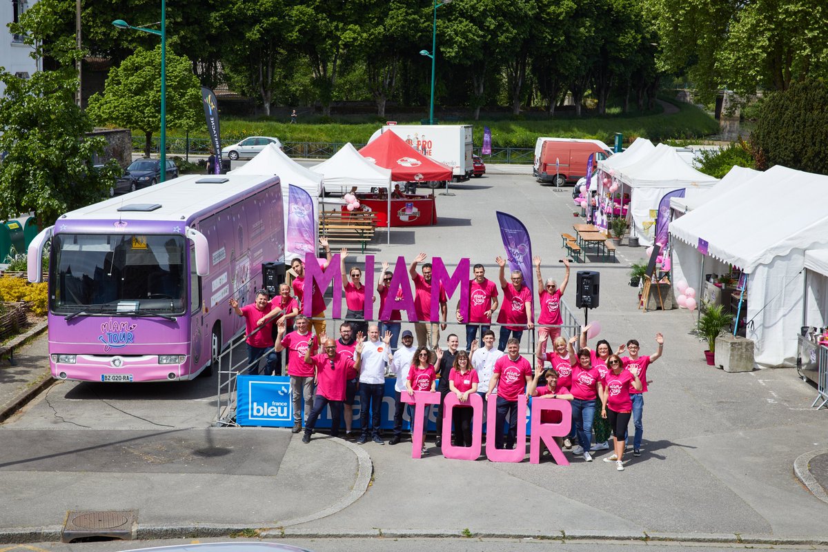 La deuxième escale du Miam Tour s'est déroulé samedi dernier à @VillePontivy sous le soleil et la bonne humeur ! 😍 
Merci à toutes et tous pour cette belle journée 👏
Rendez-vous demain à Vannes sur l'Esplanade du Port pour la 3ème ville escale du Miam Tour 🚌