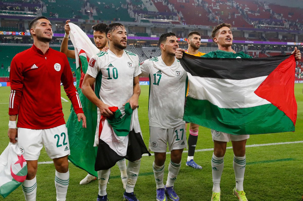 la_vagueverte's tweet photo. 🚨OFFICIEL ! 🇩🇿🇵🇸

Le match amical qui opposera les équipes de U23 de l’Algérie et de la Palestine se déroulera le 22 Mai prochain au stade du 5 Juillet en présence du public ! 

Entrée gratuite pour les supporters. Ça s’annonce INCROYABLE 🔥 

Coup d’envoi [18h 🇩🇿 / 19h 🇫🇷] https://t.co/7VBbTN8Bqh