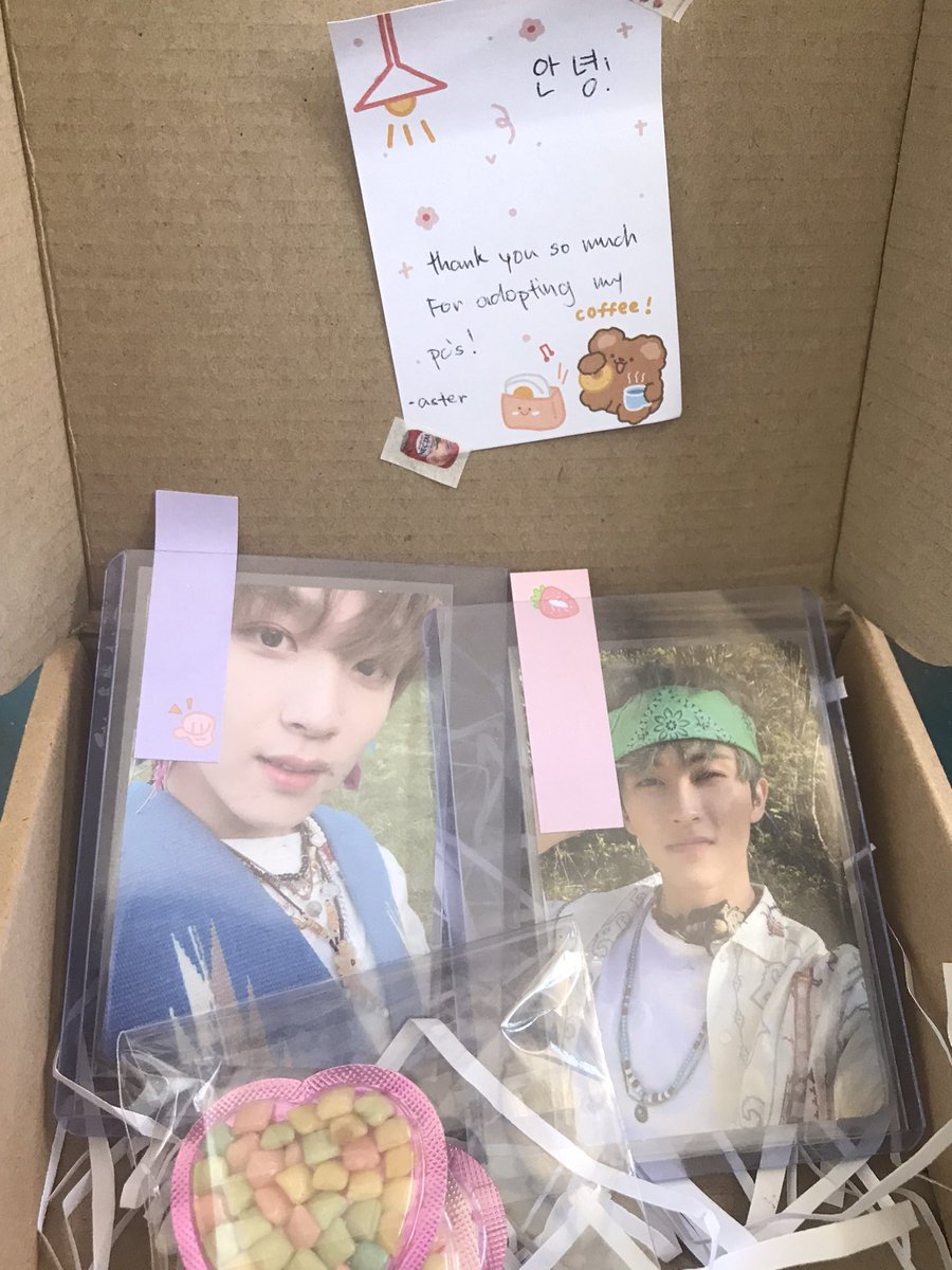 jasfiles_'s tweet image. ┊͙ ˘͈ᵕ˘͈ mail #1 ! 

  #jf_mails

⇢ mark &amp;amp; haechan future ver. pc ࿐ྂ

     ┆° ♡ ◛ : @asterhin 

♡ mark and haechan arrived safely! thank you so much for letting me adopt mark ang haechan ! thank you also for packing it securely and for the freebies &amp;lt;33