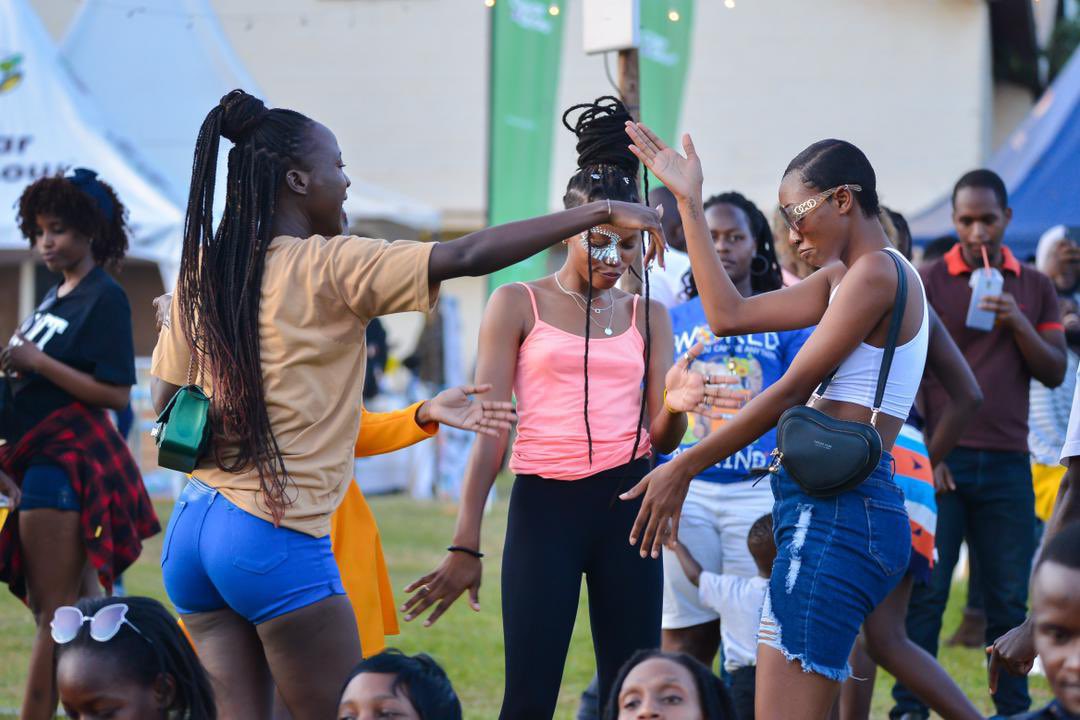 Kobs_Fifi's tweet photo. You can’t afford to miss out on this fun.Come join us unearth the pearl from 3rd-4th June with @Vumbula_Uganda 🔥🔥in Jinja 
#VumbulaJinja https://t.co/SLRjcq09Jw