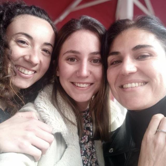 DrRaulCordoba's tweet photo. Hoy es el #DíaInternacionalEnsayosClínicos. Gracias @arangcia, Belén y Mónica por vuestro trabajo en la Unidad de Ensayos Clínicos #Hematología en @Hospital_FJD. Verdadero #TrabajoEnEquipo #EquipoFJD #ClinicalTrialsDay 👩⚕️👨⚕️👩🔬👨🔬🔬🩺💉🩸🧬💊🧫 https://t.co/91kWaleh74