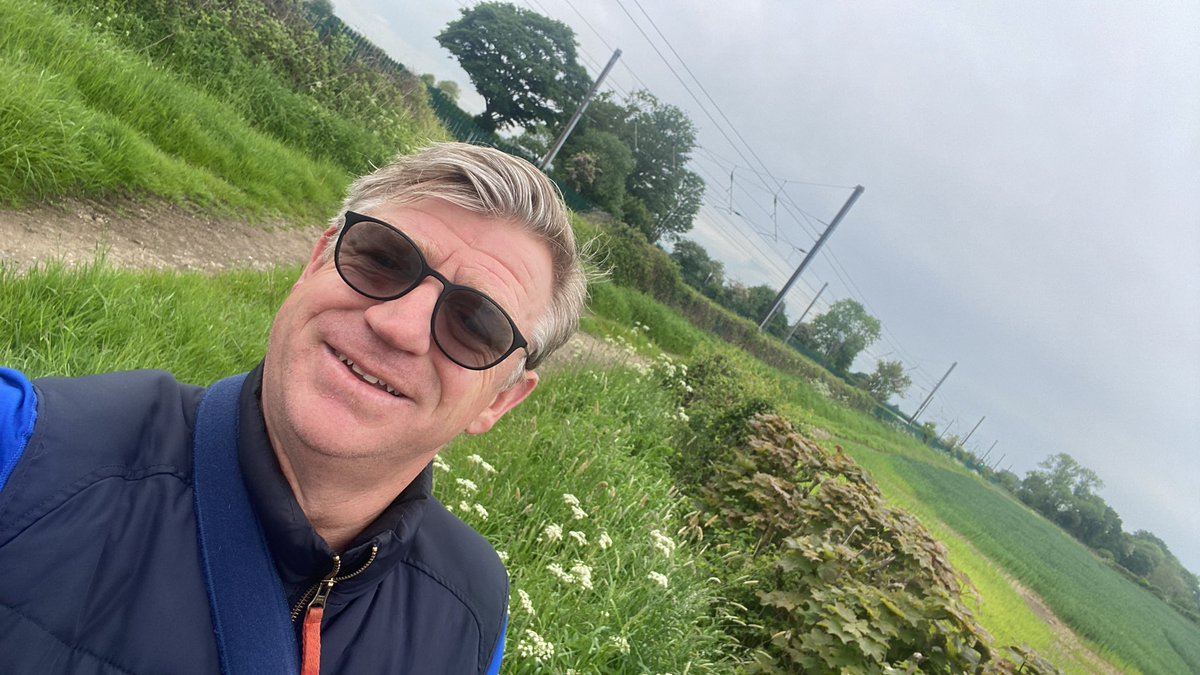 Good morning <a href="/SunderlandAFC/">Sunderland AFC</a> girls and boys! I’ll be on the 10.58 from York to KC, someone save me a seat please x