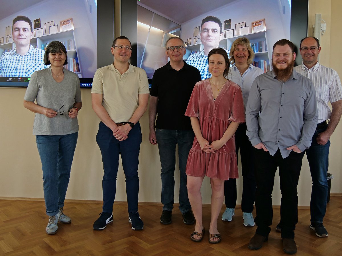 Yesterday, we met at <a href="/UniLeipzig/">UNIVERSITÄT LEIPZIG</a> for our interim project meeting. We successfully discussed planning, strategy, quality control, and the next steps for developing the #ViRAL #DopingPrevention game. We also had a lot of fun exploring #virtualrealitygames with a #VR headset.