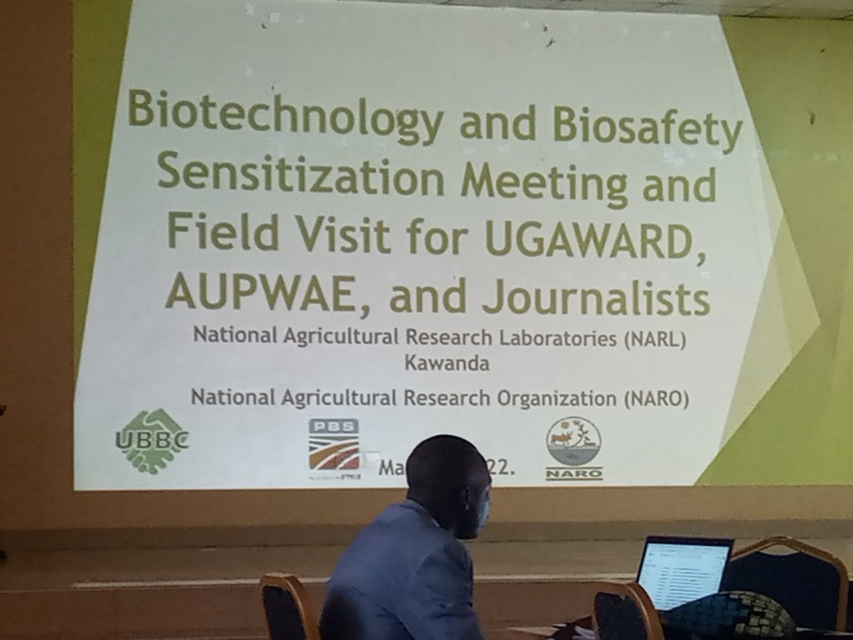 NAROBanana's tweet photo. Ongoing: Biotechnology and Biosafety sensitization meeting and field visit at @NaroKawanda.
Attended by members of @aupwaeUG @ugaward &amp; journalists.
Organized by UBBC https://t.co/mgDaqu5nTc