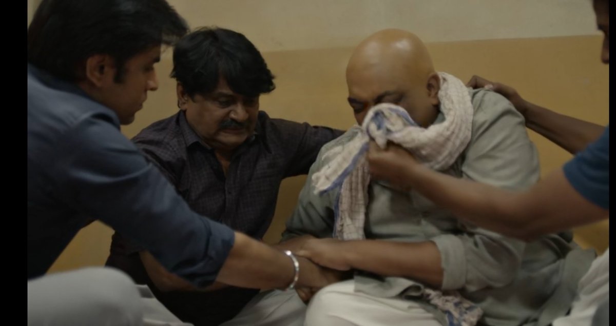 Rishav007bond's tweet image. After a very long time I cried watching a web series / Movie  #PanchayatOnPrime , brilliant work @Farjigulzar @TheViralFever @PrimeVideo @Neenagupta001 #Prahalad #Vikash #Pradhanji #SatishRay