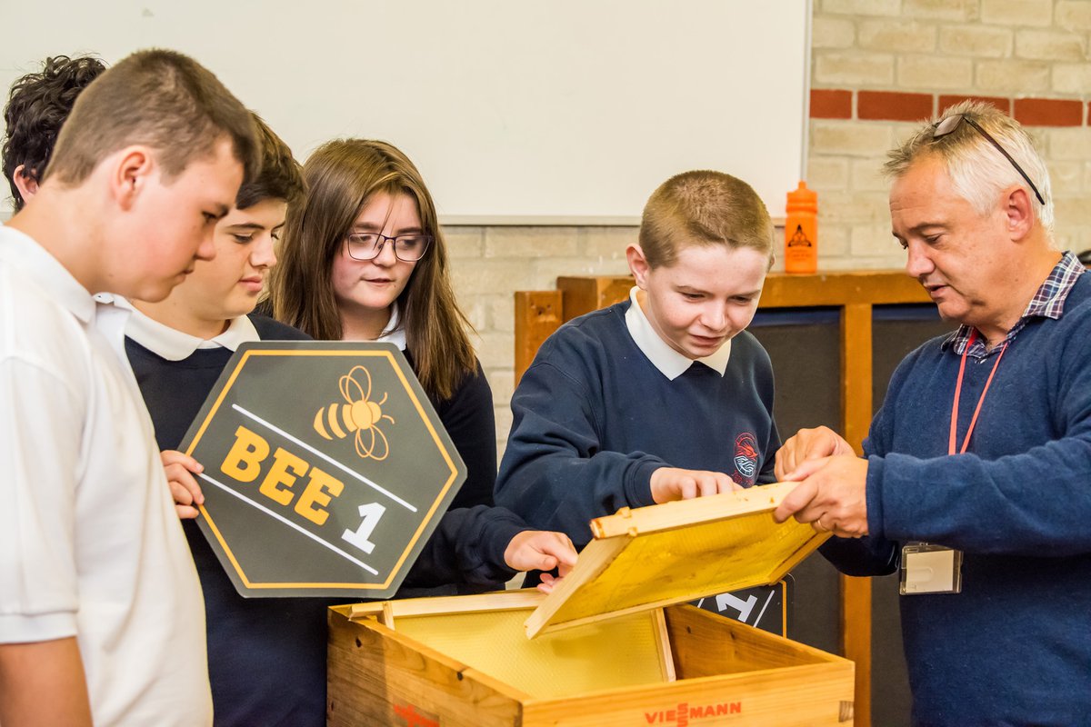 Here's a #FlashbackFriday for #WorldBeeDay to when we #partnered with <a href="/plumbwisewales/">Plumbwise</a> and @bee_one_bees, on #HivesForSchools and a Wellness Garden to #support <a href="/SwanseabayNHS/">Swansea Bay NHS</a>! 

#ViessmannFamily #ViLoveBees