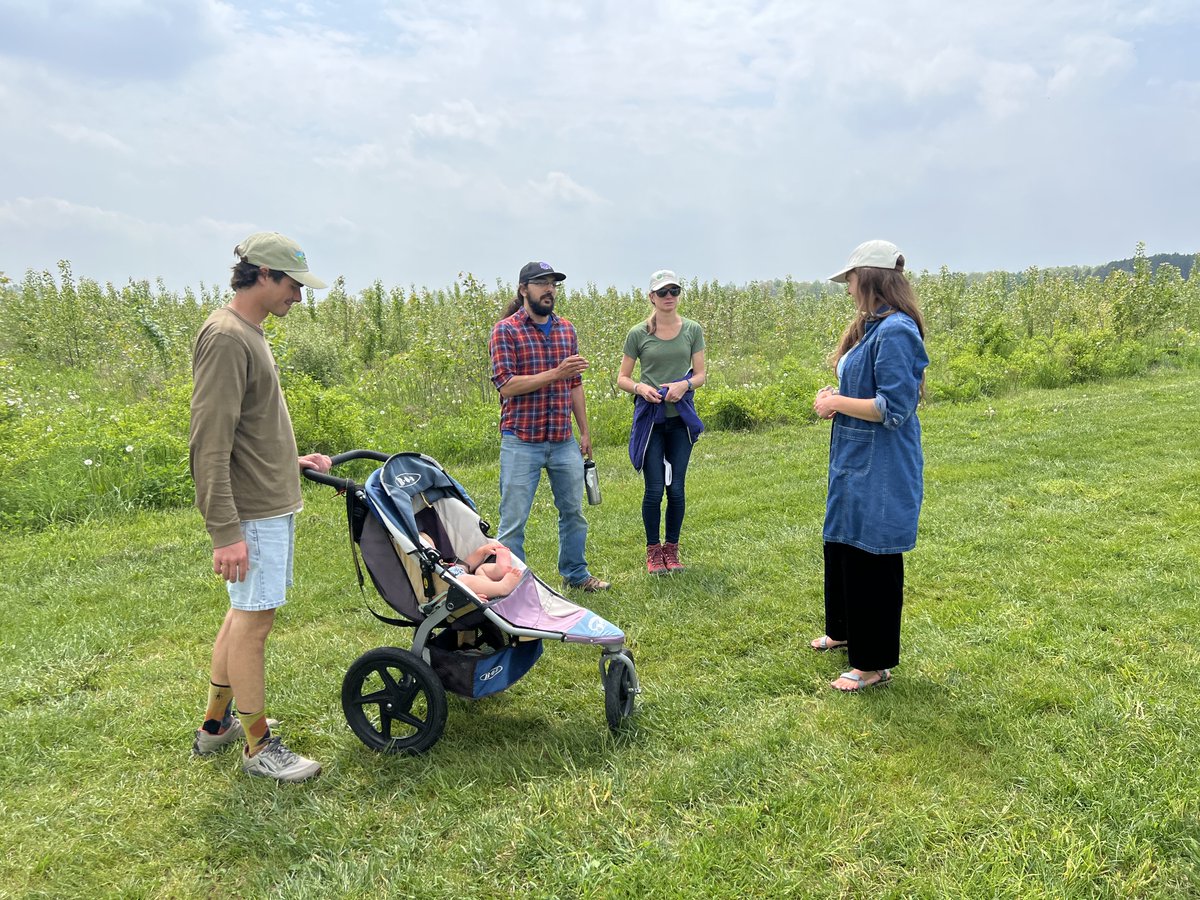 KBSLTER's tweet image. Our #KBSLTER Artists in Residence - Anna, Erik, and their son August - are joining us this week at @KelloggBioStn. Be sure to say hi if you see them exploring the @KBSLTER and habitats around the station! 

@MSURELStudies @DiscoverKzoo @MSUnews  #MSUKBS #artscience #Kalamazoo