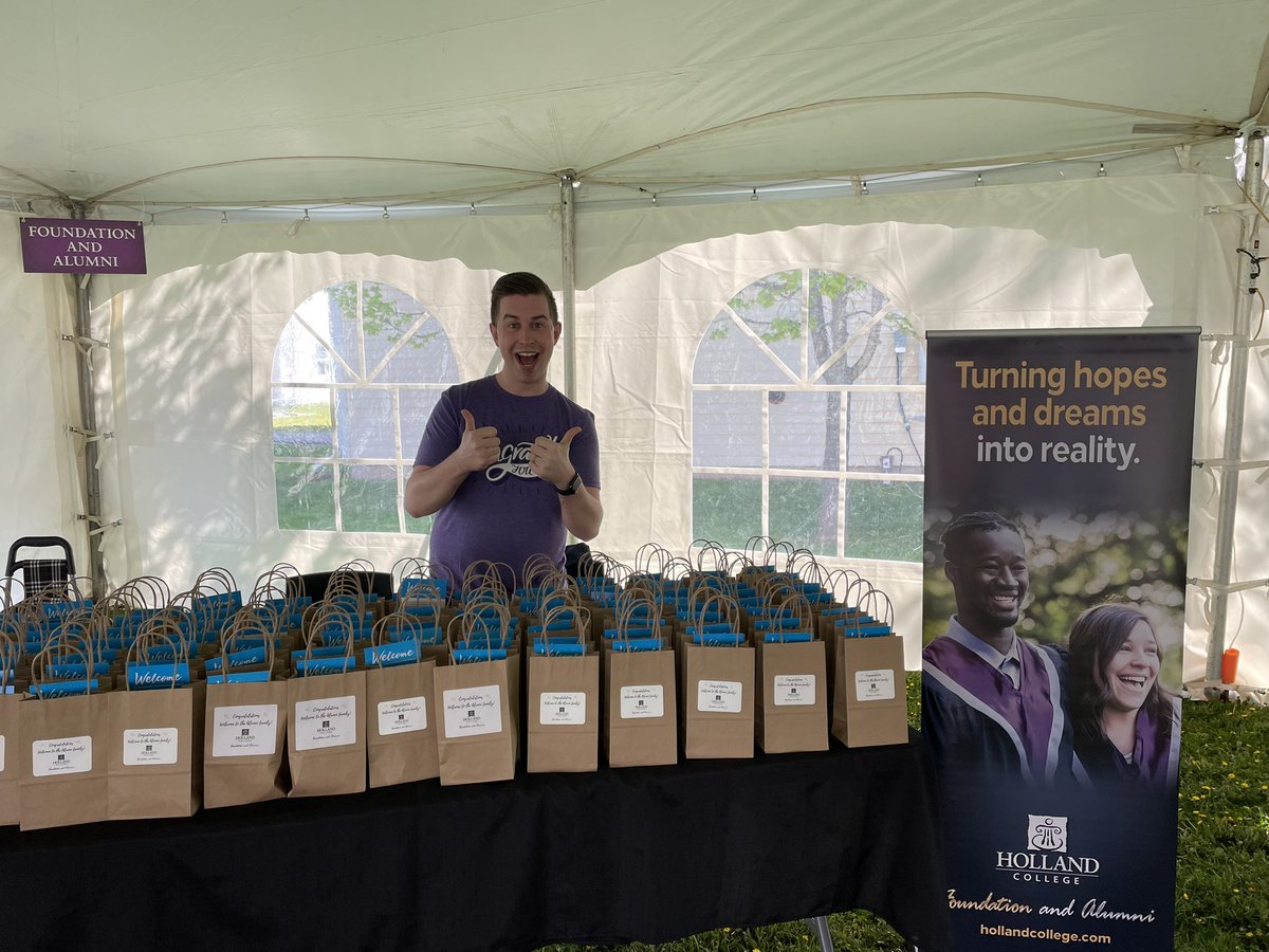 HC_Alum_and_Fdn's tweet photo. Itโs another great day for celebration! Congratulations to all graduates receiving their diplomas today. ๐
Robbie is all set up to welcome you into the alumni family! ๐
#HCalumni #Classof2022 https://t.co/OCRDTMXnKk