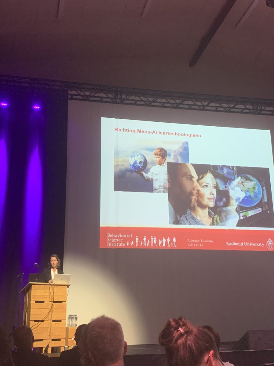 CharlineVander3's tweet photo. Very interesting presentation about the relationship between human & #AI learning technologies ok the #learningbytesfestival organised by @imec_int & @KULeuven https://t.co/HVW2G06FfQ