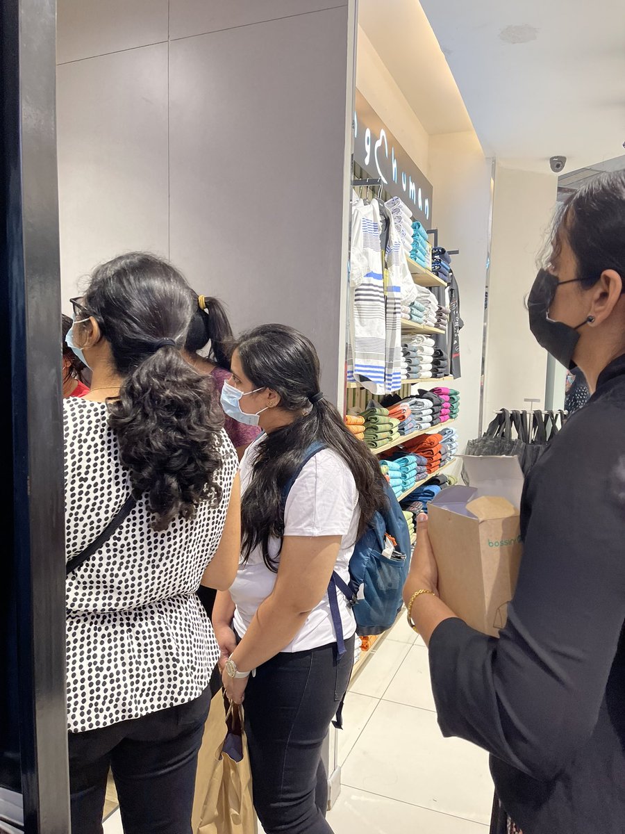 kanupriiya's tweet photo. Women waiting outside men’s trial rooms are never talked about https://t.co/J0592sOKLD