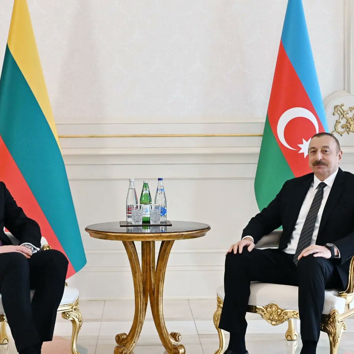 zengilan_gii's tweet photo. Azərbaycan iqtisadiyyatının şaxələndirilməsi əsas prioritetdir.

"Litva ilə Azərbaycan uzun illərdir ki, strateji tərəfdaşdırlar".bunu Azərbaycan Prezidenti İlham Əliyev Litva Prezidenti Gitanas Nauseda ilə görüşlərindən sonra mətbuata bəyanatında söyləyib. https://t.co/MEVcVs8BQz