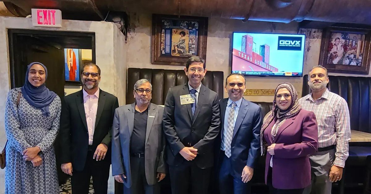 WVGLegal's tweet photo. We had a wonderful time joining members of our legal community at the Florida Muslim Bar Association annual EID Reception at @GarciasSeafood!  Special thanks to our judges for joining us! https://t.co/fWu12quQ8d