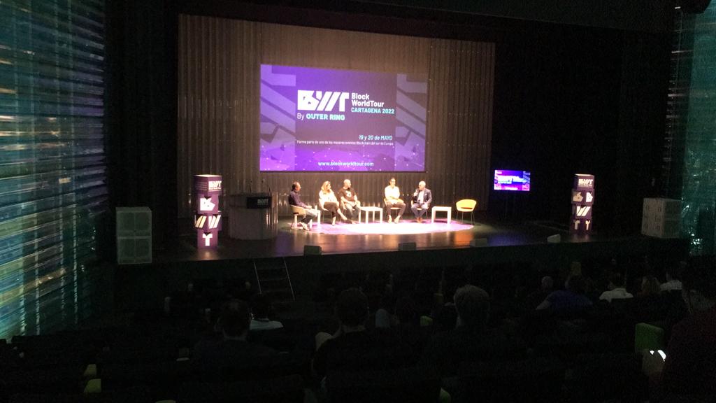 FintechPayment's tweet photo. Hoy estamos disfrutando del @Blockworldtour en Cartagena, conociendo más sobre el presente y el futuro de la #tecnología #blockchain https://t.co/0mlDczOTJ5