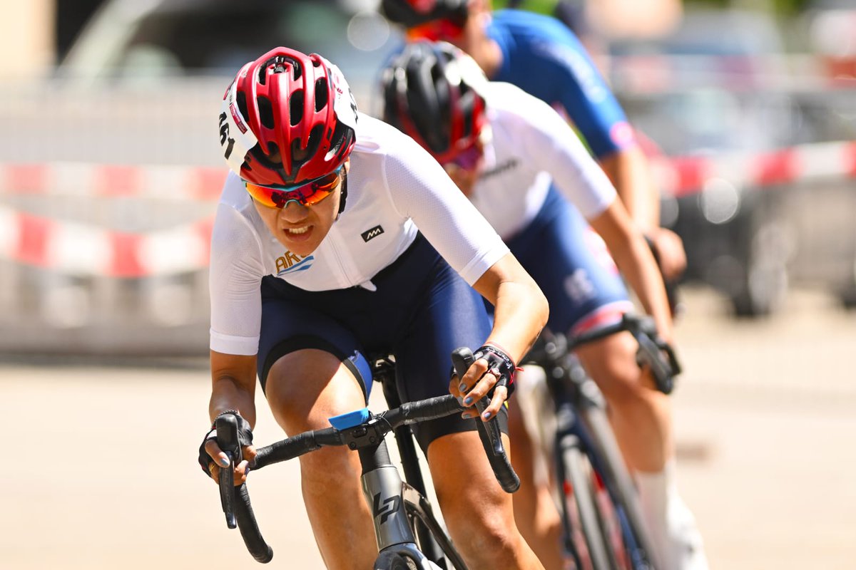 #Ciclismo La atleta paralímpica Mariela Delgado, doble medallista en las últimas Copas del Mundo -🥇 en 🇧🇪 y 🥈 en 🇩🇪-, comparte desde Europa su felicidad y se prepara para los próximos mundiales de ruta (agosto) y pista (octubre).

Más info: bit.ly/39GM8Ik