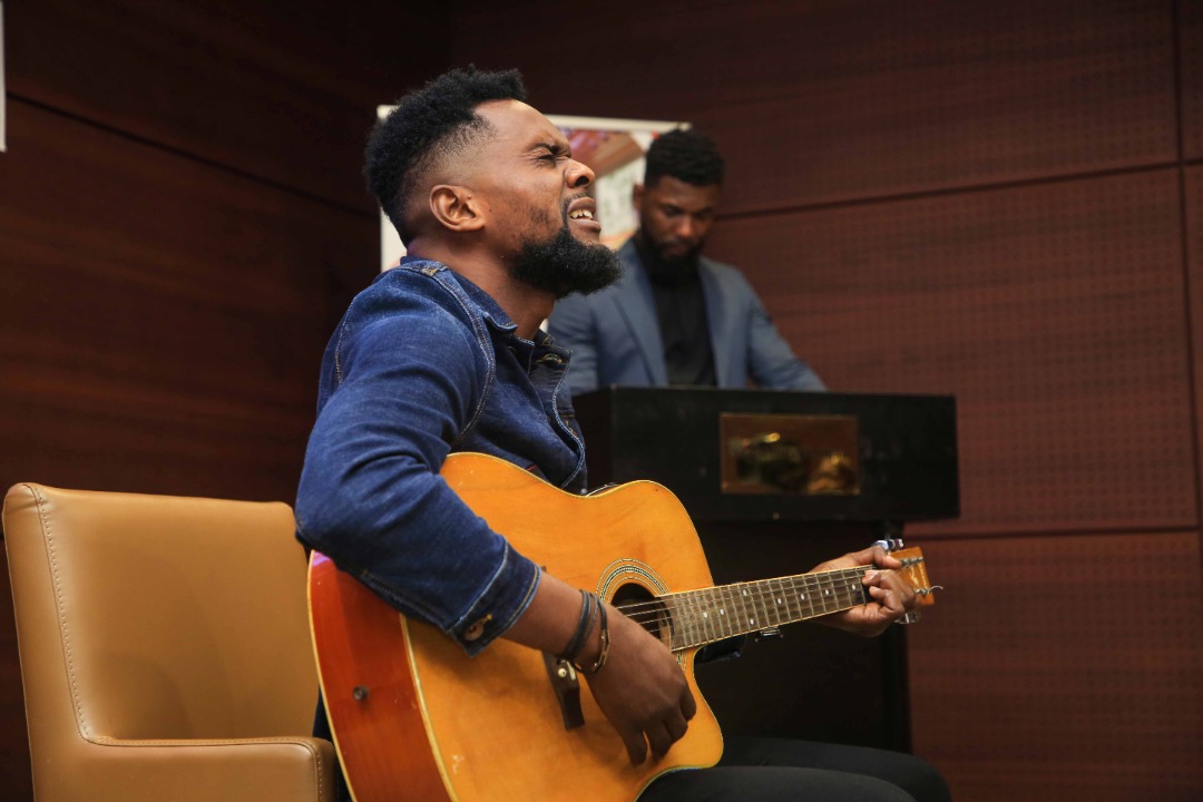 TRACE_Gospel's tweet image. Revivons en quelques images la conférence de presse, à l'Hôtel Azalaï le mercredi 18 Mai 2022, annonçant le prochain concert (dénommé #PROSTERNÉS) du chantre @hamoskisay...🚨
Restez connectés, de belles surprises arrivent😎! #HamosKiSayEnConcert #WeAreGospelMusic #TraceGospel