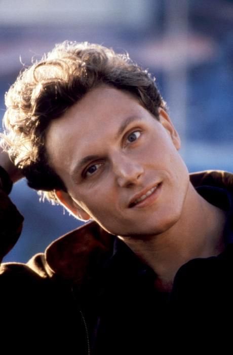 Happy Birthday to Tony Goldwyn ..Ghost 