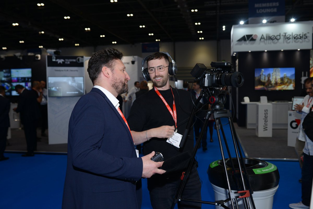VandercomMedia's tweet photo. Filming at IFSEC London Excel. Is your business at an Exhibition this year?🎥
#london #exhibition #excel #ifsec #videoproduction #corporatevideo #corporatephotography #vandercomfilms https://t.co/aqC1uo5FkA