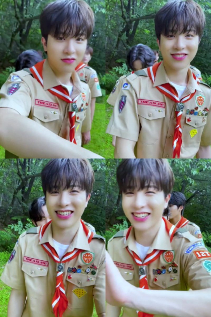 junghwanfiles's tweet photo. he got shy ☹ https://t.co/bA8YVn6KRc