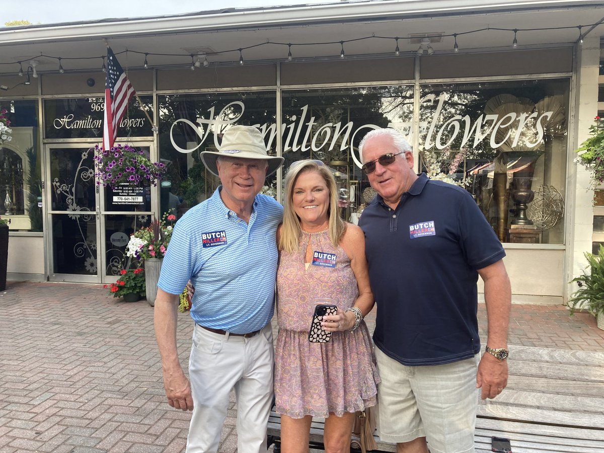butchmillerga's tweet photo. It was a warm evening in Roswell but #TeamButch was still out meeting voters! With only a few days until the election, we want to make sure conservatives’ voices are heard. That’s why I am running to be your next LG- so that conservatives have a voice and are fought for! https://t.co/vXC6ykAWMz