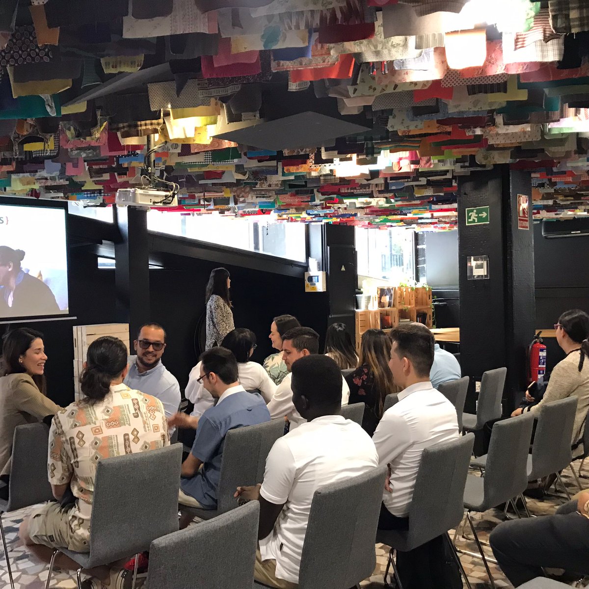 ImpactHubMAD's tweet image. Hoy, Día de Graduación en #ImoactHubAlameda para nuestros participantes en #Powercoders la academia de Programación para personas refugiadas que les ha permitido acceder a una oportunidad laboral tras una intensa formación...¡Enhorabuena, gran trabajo y esfuerzo!