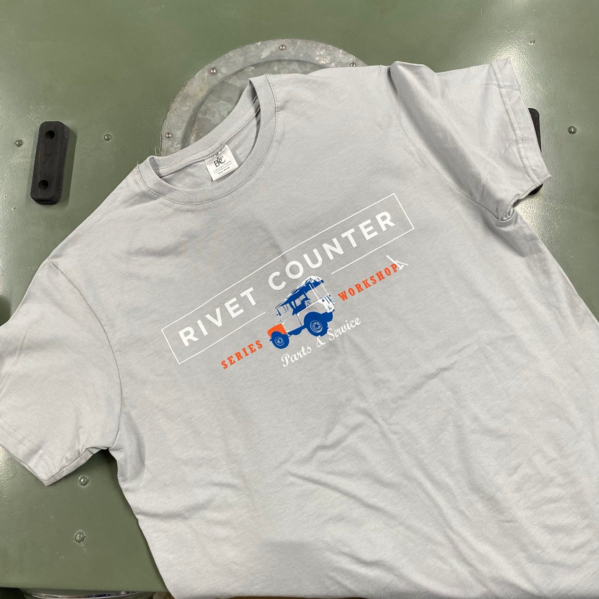 landroverpa's tweet photo. Never cry Wolf - wear one, & other superb & exclusive #LandRover enspired T-shirts by @retroeighty at https://t.co/5zhqdGhw0D
#CamelTrophy #Serieslandrover #RangeRover #RangeRoverClassic #landroverdefender #landroverdiscovery #landroverphotoalbum #WolfDefender #Retroeighty https://t.co/4cCxVUPUoj