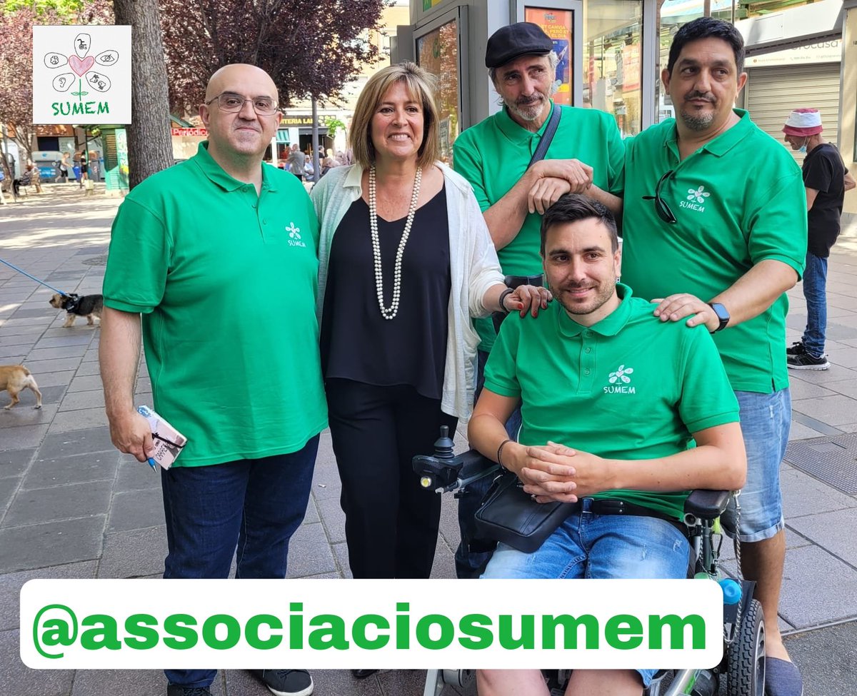 Encuentros oportunos.
Realizando revisión de accesibilidad en el mercado de santa Eulàlia