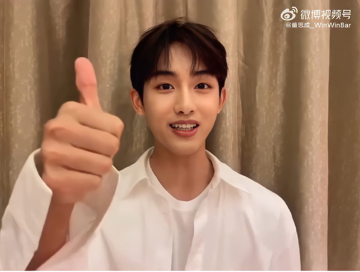 wwfolder's tweet photo. lysm! 💗 https://t.co/kkyReI1Ixs