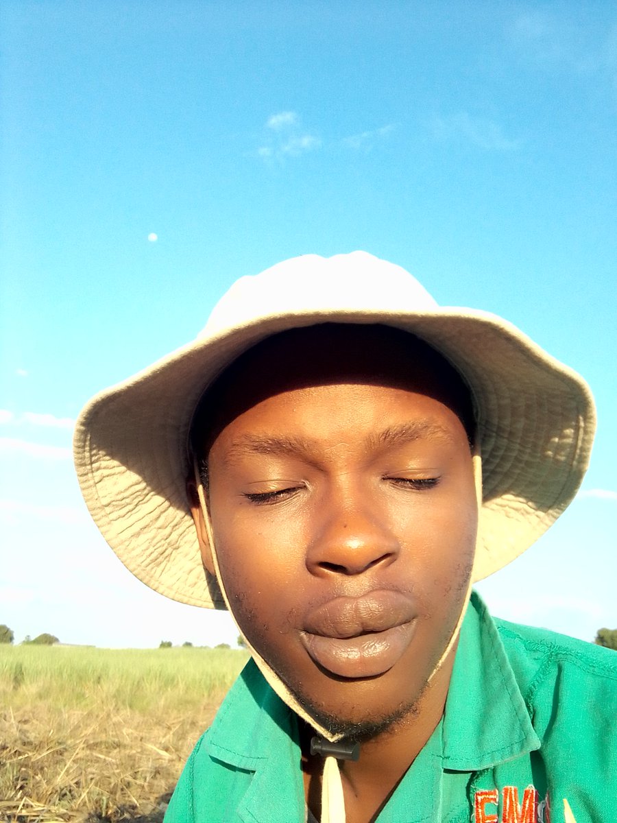 Andile58669288's tweet photo. @KeletsoMss 25years😋 https://t.co/NZHH6WFjbw