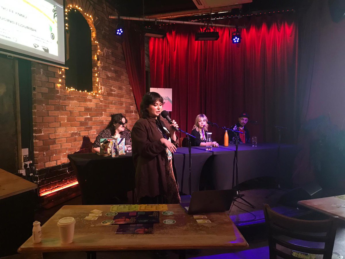 Our young trustee <a href="/ellapeaoboe/">ella pearson</a>  talking on the mental health and well-being matters panel for @BeaconsCymru SUMMIT 22! Alongside <a href="/kiddus_/">Kiddus</a> Yasmine, <a href="/alexandrajjones/">Alexandra Jones</a> + Gwen  🤝

A great start to this years music industry conference for young people 🏔