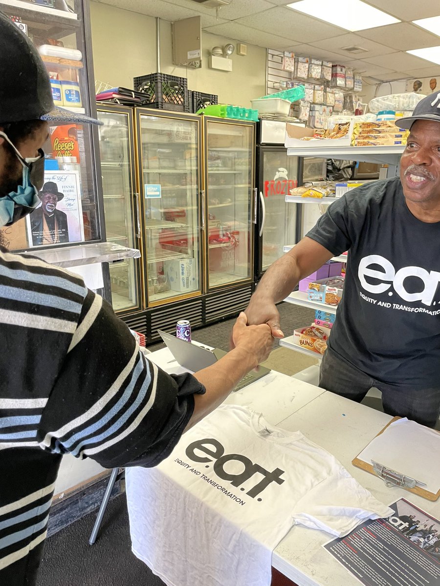 EatOrgChicago's tweet image. We don’t have all the answers, but we do know that in order to change the conditions in our communities we must be in community with community. #backtothebasics #buildinglocalpower