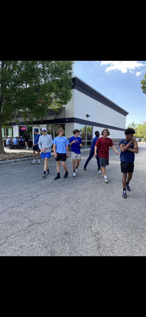 BaseballHanahan's tweet photo. End of the season ice cream trip with the boys

This senior class is a special one that left their mark on the program and the city of Hanahan. They will be missed.

Thank you!!
@Aryan_Patel_16 @nichols_brick @FosterNicodin @mason_woznac  Ethan Walker &amp; Max Ballard https://t.co/JJ6UY0ZzUI