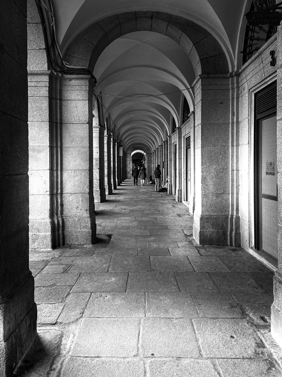 #madrid #plazamayor #streetphotography #blackandwhitephotography