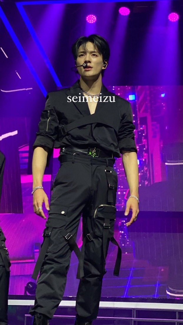 เจโน่คือหล่อแบบหล่อจริงๆอ่ะ หล่อแบบไม่รุ้จะหาคำไหนมาบรรยาย นี่ขนาดในกล้องนะ ตัวจริงต้องหล่อขนาดไหน😭 #jeno