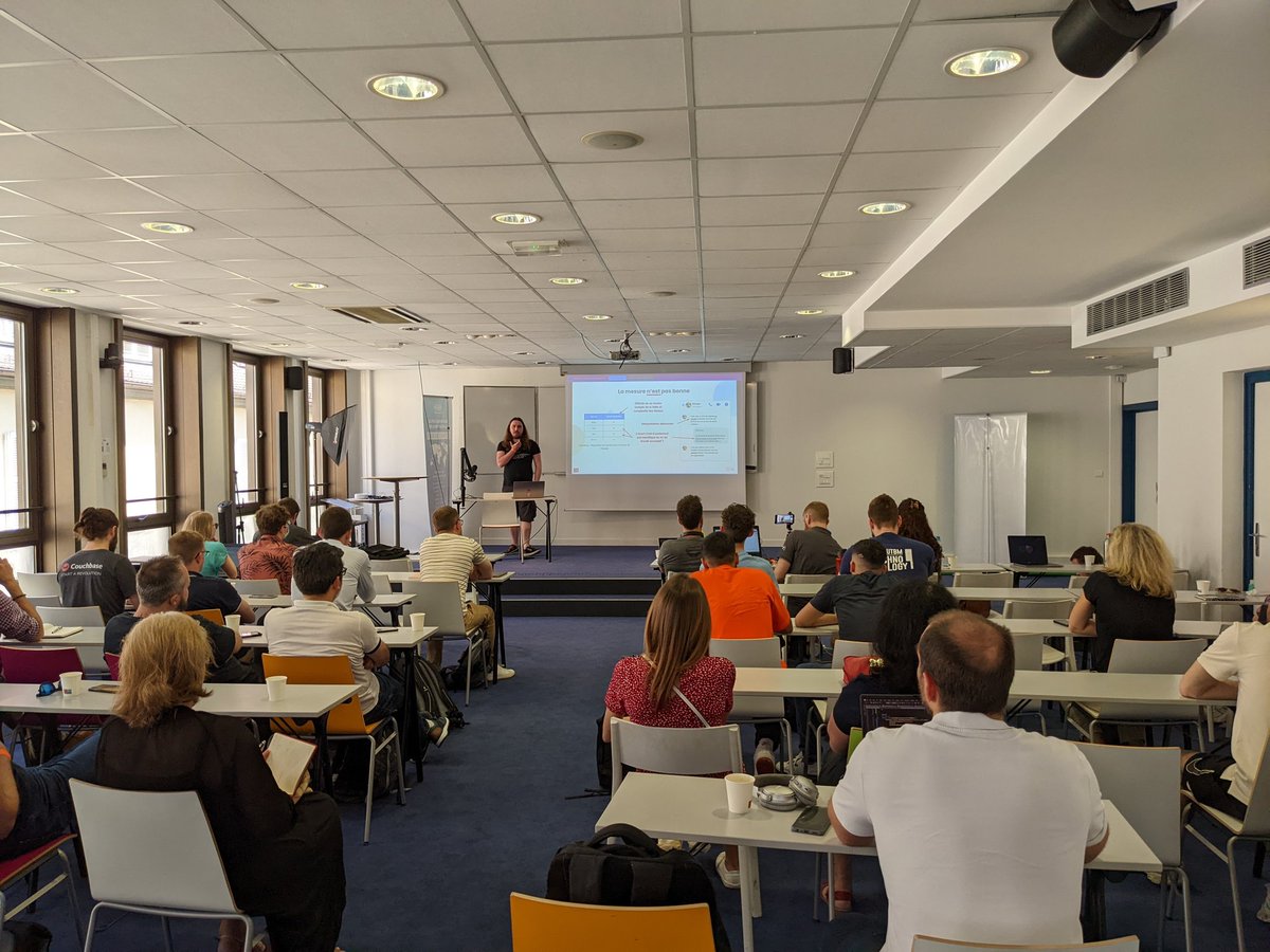 "Lorsqu'un indicateur devient un objectif il n'est plus forcément un bon indicateur" Albert Antoine Noël <a href="/ATStrasbourg/">AgileTour Strasbourg</a> #agile